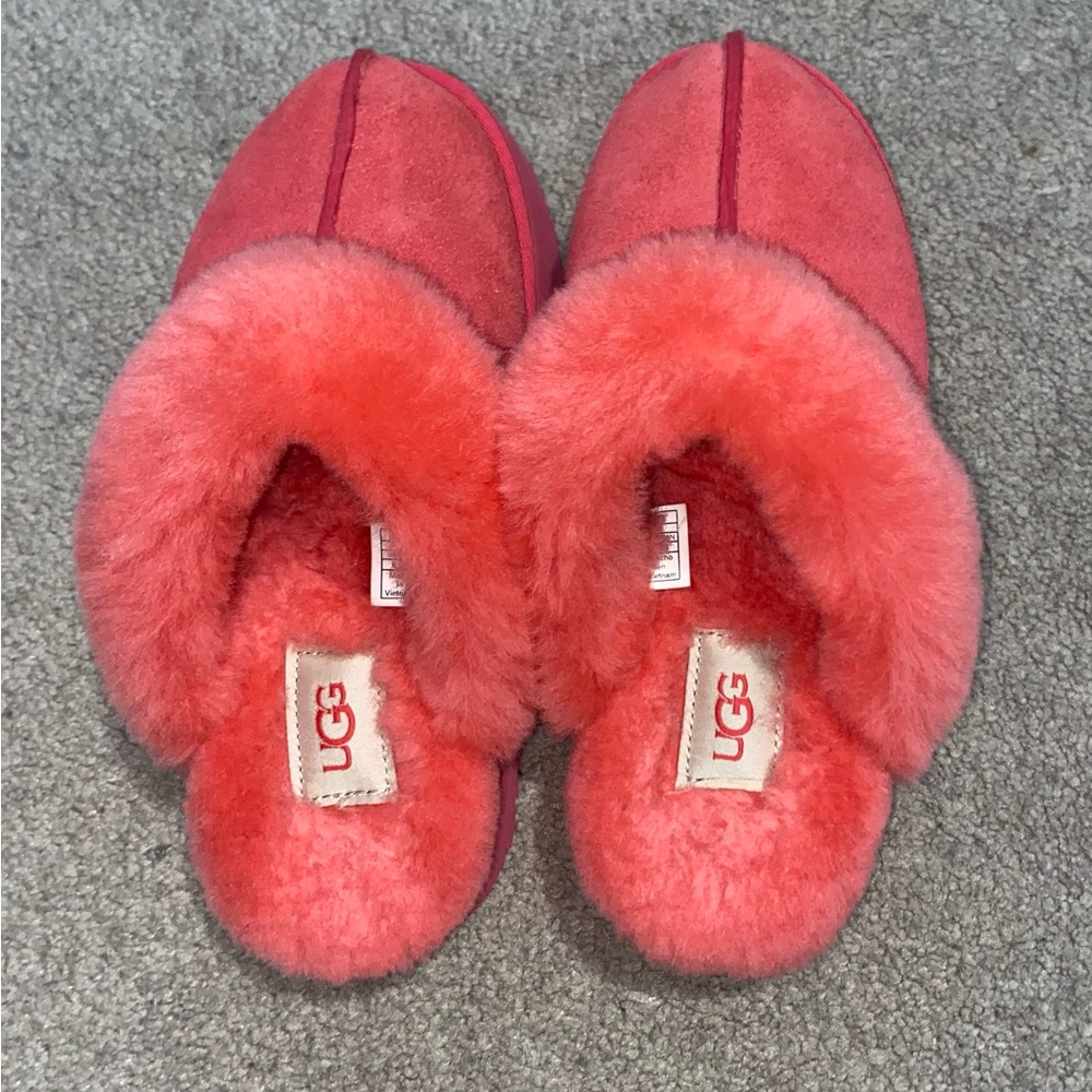 Pink Glow Ugg slippers - Picture 3 of 4
